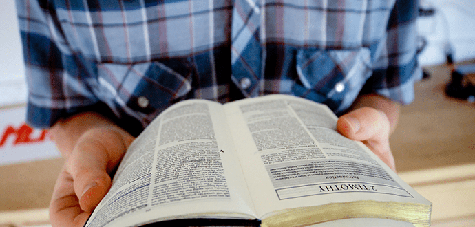 5 SEÑALES DE QUE TU IGLESIA VA EN DIRECCIÓN AL CRISTIANISMO PROGRESIVO